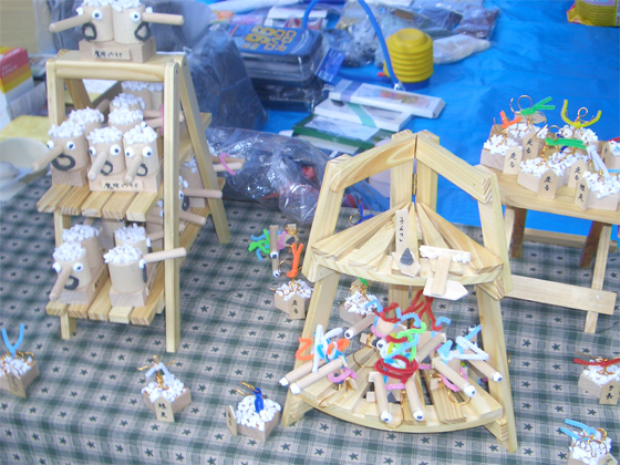 吉仲監督作の摩訶不思議な「置物」